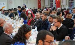 Eskişehir’de iftar yemeğinde birlik ve beraberlik sofrası kuruldu