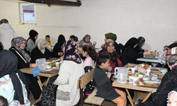 Bu köyde 5 yıldır tek iftar sofrası kuruluyor