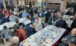 Eskişehir'de imece usulü düzenlenen iftar yemeğine 300 vatandaş katıldı