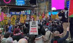 New York’ta binlerce Filistin destekçisi Times Meydanı’nda toplandı