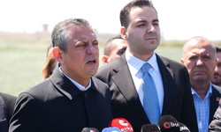 CHP Genel Başkanı Özel, CHP Gençlik Kolları Başkanı Aydın'ın duruşmasına katıldı