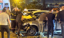 İki otomobil çarpıştı: 4 kişi yaralandı