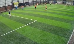 Futbol oynarken kalp krizi geçiren genç hayatını kaybetti