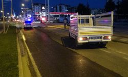 Trambüs ile kamyonet çarpıştı!