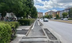 Bisiklet yolu şimdiden kapalı!