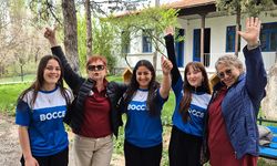 Tazelenme Üniversitesinin yaşlı öğrencileri bocce ile tanıştı