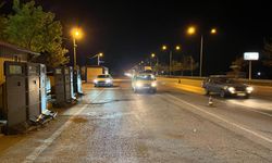 Eskişehir'de dur ihtarına uymayan sürücü polise çarptı