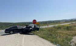 İki otomobil çarpıştı: 4 yaralı