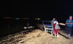 Tekne gezisi faciaya dönüştü: Genç adam gölde kayboldu!