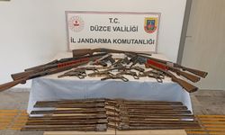 Silah imalathanesine baskın: Çok sayıda ruhsatsız silah ve tüfek ele geçirildi!