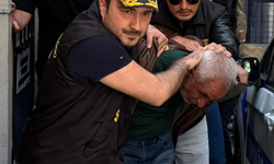 CHP Genel Başkanı Özel'e saldıran zanlı Asayiş Şube Müdürlüğü'ne götürüldü