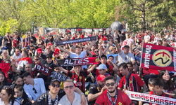 Eskişehirspor’un şampiyonluk maçı Kanlıkavak Parkı’nda izleniyor