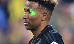 Beşiktaşlı Fernandes'e lazer tutan taraftar gözaltına alındı