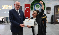 Odunpazarı Belediyesi Sunuculuk Atölyesi’nden mezuniyet coşkusu