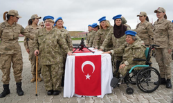 44 engelli birey bir günlüğüne asker oldu