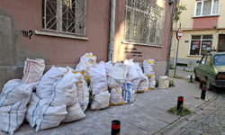 Eskişehir’de kaldırımlar molozlara teslim oldu