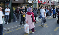 Bulduğu para dolu poşeti, hiç düşünmeden sahibine teslim etti!