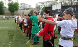 Geleneksel Türk okçuluğunda gençler Kütahya’da buluştu