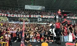 Eskişehirspor kutlamaları büyük bir coşkuyla başladı!