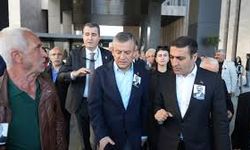 Özgür Özel’e saldıran şahıs adına sosyal medya hesabı açan bir kişi tutuklandı