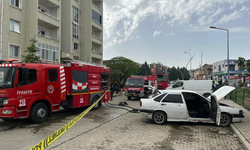 Kadın emniyette ifade verirken, kocası evi ve arabaları yaktı