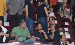 Es-Es'li oyunculardan Birey'e destek