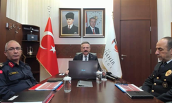 Eskişehir Valisi Hüseyin Aksoy, güvenlik toplantısı gerçekleştirdi