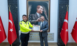 Eskişehir Valisi Aksoy'dan trafik personeline ödül