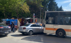Atatürk Caddesi’nde korkutan kaza