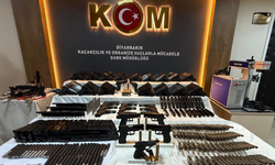 Oyuncakçı görünümündeki iş yerinden cephane çıktı!