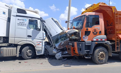 Kamyon önüne gelen taşıtı ezdi: 13 motosiklet, 3 araç zarar gördü!