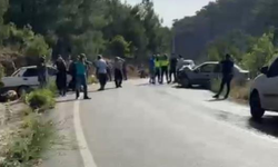 İki otomobil çarpıştı: Yaralılar var!