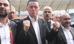 Hiç yalnız bırakmadı