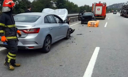 Otoyola düşen köpük zincirleme kazaya sebep oldu!