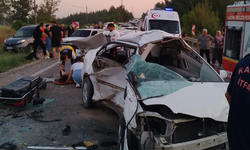 4 araçlı zincirleme kaza: Ölü ve yaralılar var!