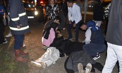 Çarpıştıktan sonra savrulan 2 araç yayaların arasında daldı: 11 yaralı