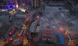 İşçilerin kaldığı prefabrik yatakhane alevlere teslim oldu