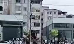 Temizlik yaparken 7. kattan düşerek can verdi!