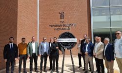 AK Partili Kaya’dan siyah çelenkli tepki