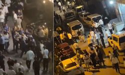 Düğünde havaya atılan parayı çocuklar kaptı, aileler birbirine girdi: O anlar kamerada