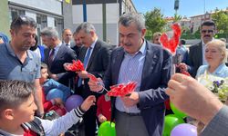 Milli Eğitim Bakanı Tekin’den okula sürpriz bayram ziyareti