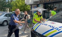 Alkollü kadın sürücü aracıyla tatlıcıya daldı