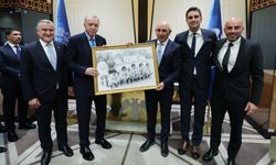 Cumhurbaşkanı Erdoğan, Süper Lig'e yükselen 3 futbol kulübünün başkanlarını kabul etti