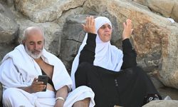 Suudi Arabistan'da 12 bin 500 kadar İranlı hacı mahsur kaldı