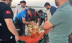 Akıntıya kapılan genç kurtarıldı