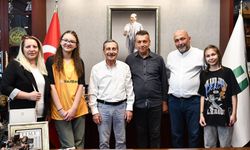 Başkan Ataç VakıfBank'a transfer olan Kıraç'ı tebrik etti