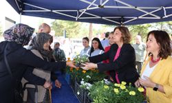 Çiçekler Başkan Ünlüce'den
