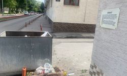 Eskişehir’de apartman yönetimi "Haberiniz olsun" dedi ve o tabelayı astı