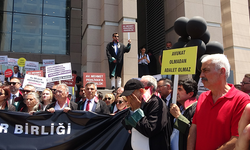 İstanbul Barosu avukatlarının Mehmet Pehlivan’ın tutuklanmasına itirazı sonrası ortalık karıştı!