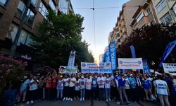Eskişehir’de Binlerce Kamu İşçisi Sokakta: Barikatlar Aşıldı
